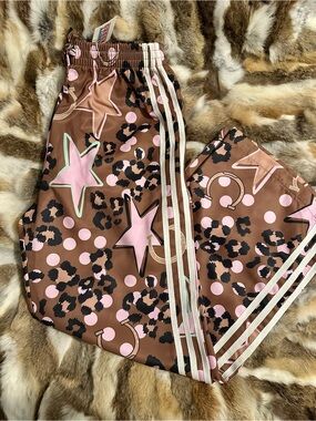 Varsity Rodeo✨Star Leopard Print Track Pants brown and pink with stripes